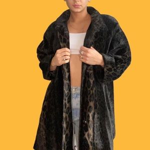 LEOPARD PRINT FAUX FUR COAT